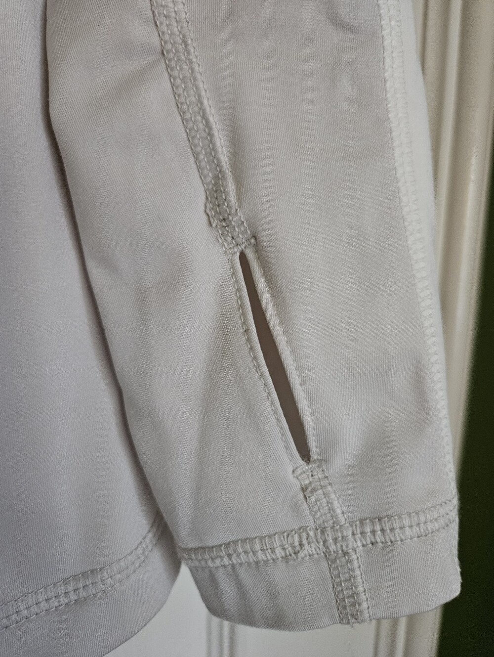 Nike Pro Dri-Fit Womens Half Zip Pullover Running Thumbhole Gray White Sz LARGE - Picture 6 of 10